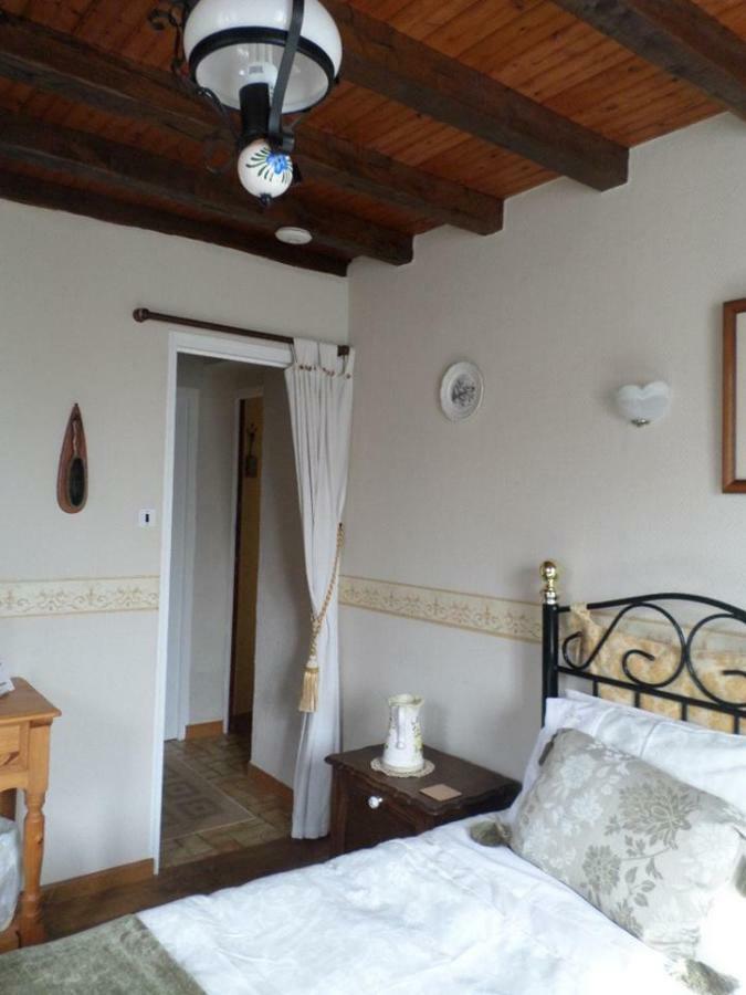 La Chevallerie B&B Isigny-le-Buat Exteriér fotografie